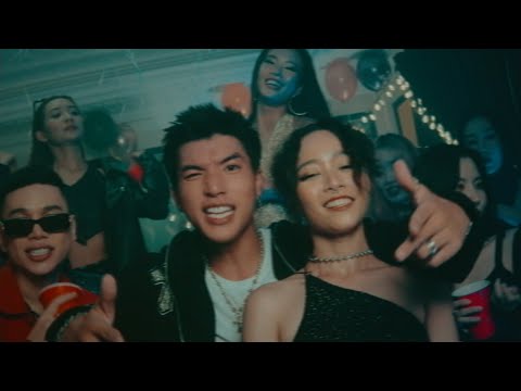 HIEUTHUHAI - Vệ Tinh ft. Hoàng Tôn (prod. by Kewtiie) | OFFICIAL MV